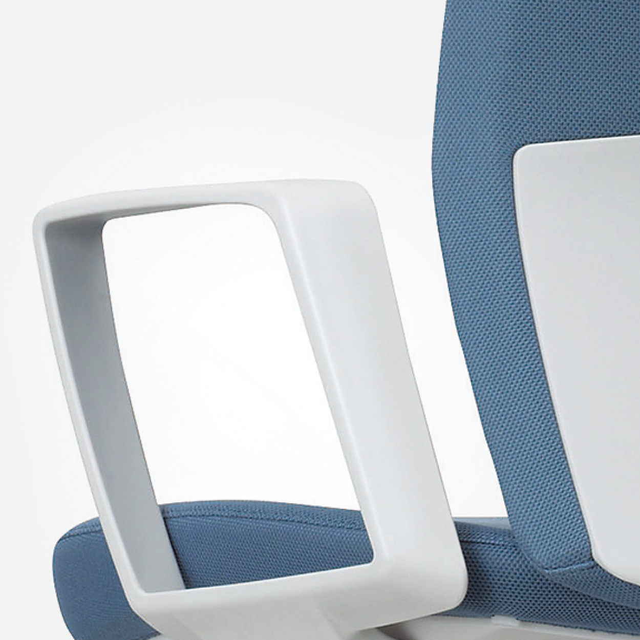 AVEYA UPHOLSTERED - FEATURE 3